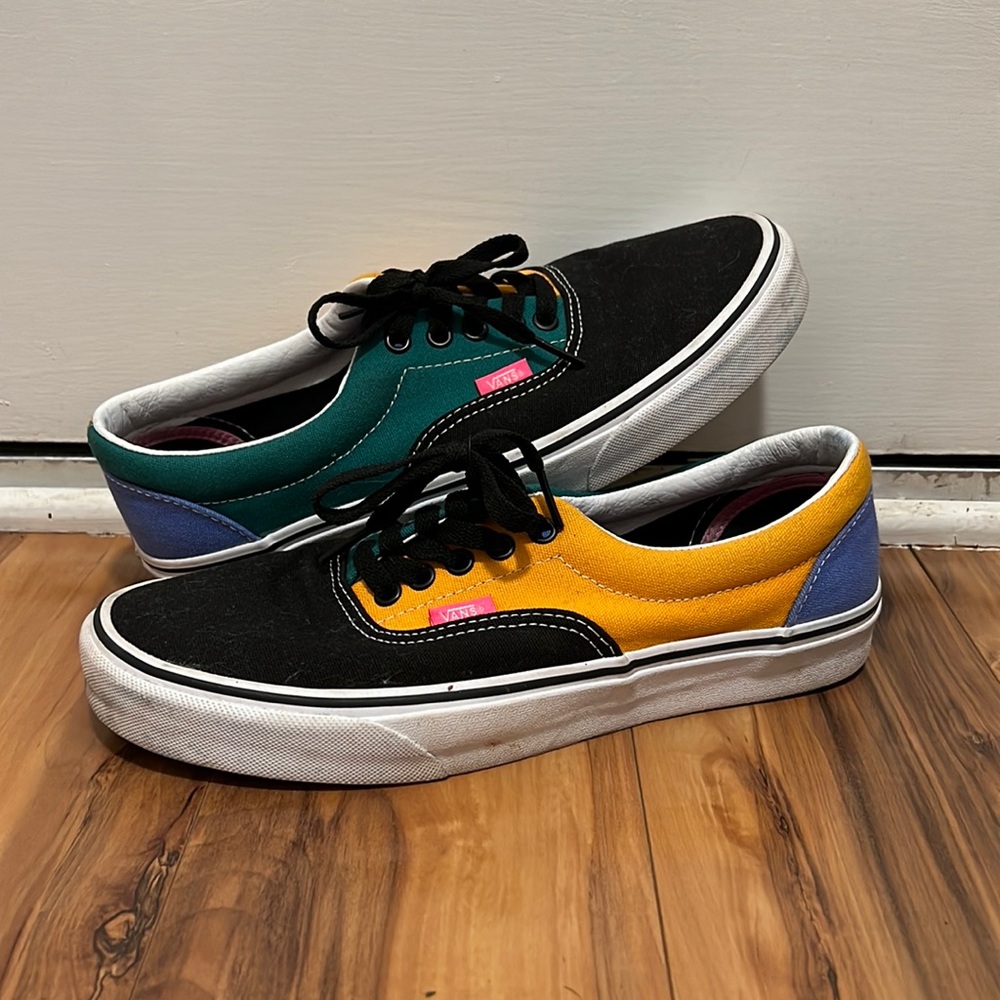Vans Mens Classic Low Top Yellow Green Black Blue Canvas Skate Shoes. Size 9.5